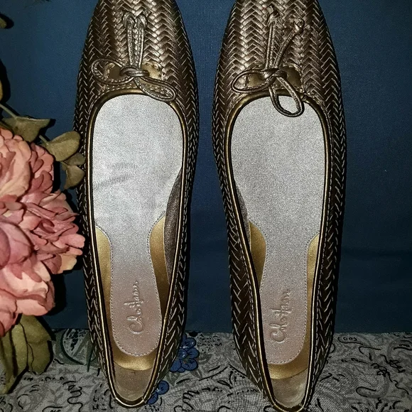 Cole Hahn Metallic Flats - Picture 2 of 8